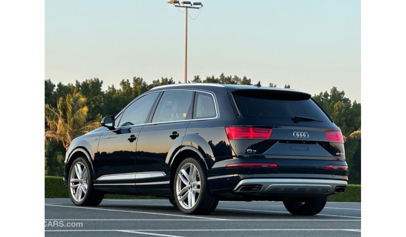 أودي Q7 45 TFSI quattro S-لاين