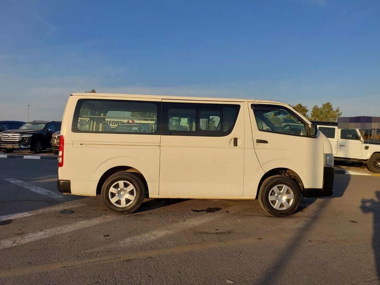 تويوتا هاياس TOYOTA HIACE VAN RHD 2015 MODEL 3.0 L DIESEL MANUAL(PM96484)
