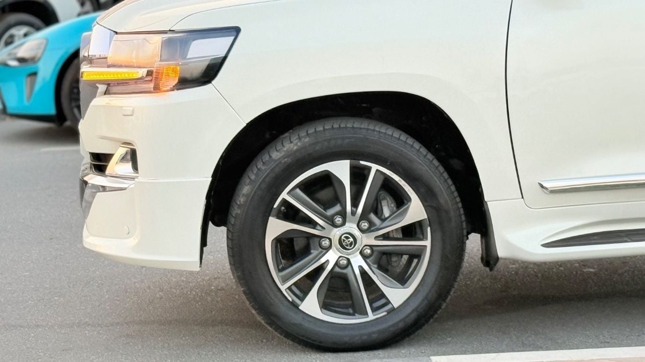 Toyota Land Cruiser GXR 2020 V6 Full Option Top Of The Range