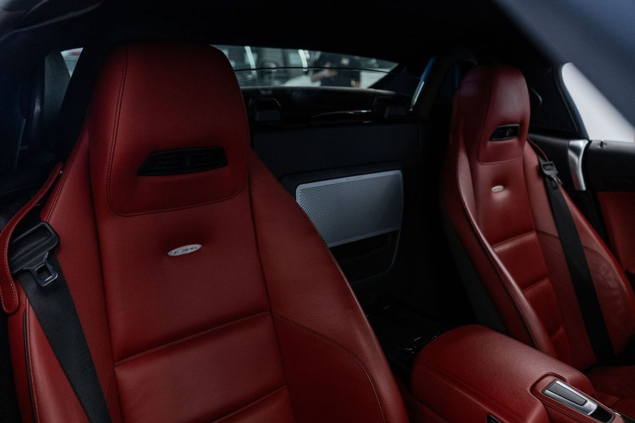 Mercedes-Benz SLS AMG Std 6.2L 2012 Mercedes Benz SLS AMG Roadster, Full Service History, Carbon Fiber Package, Low Kms, G