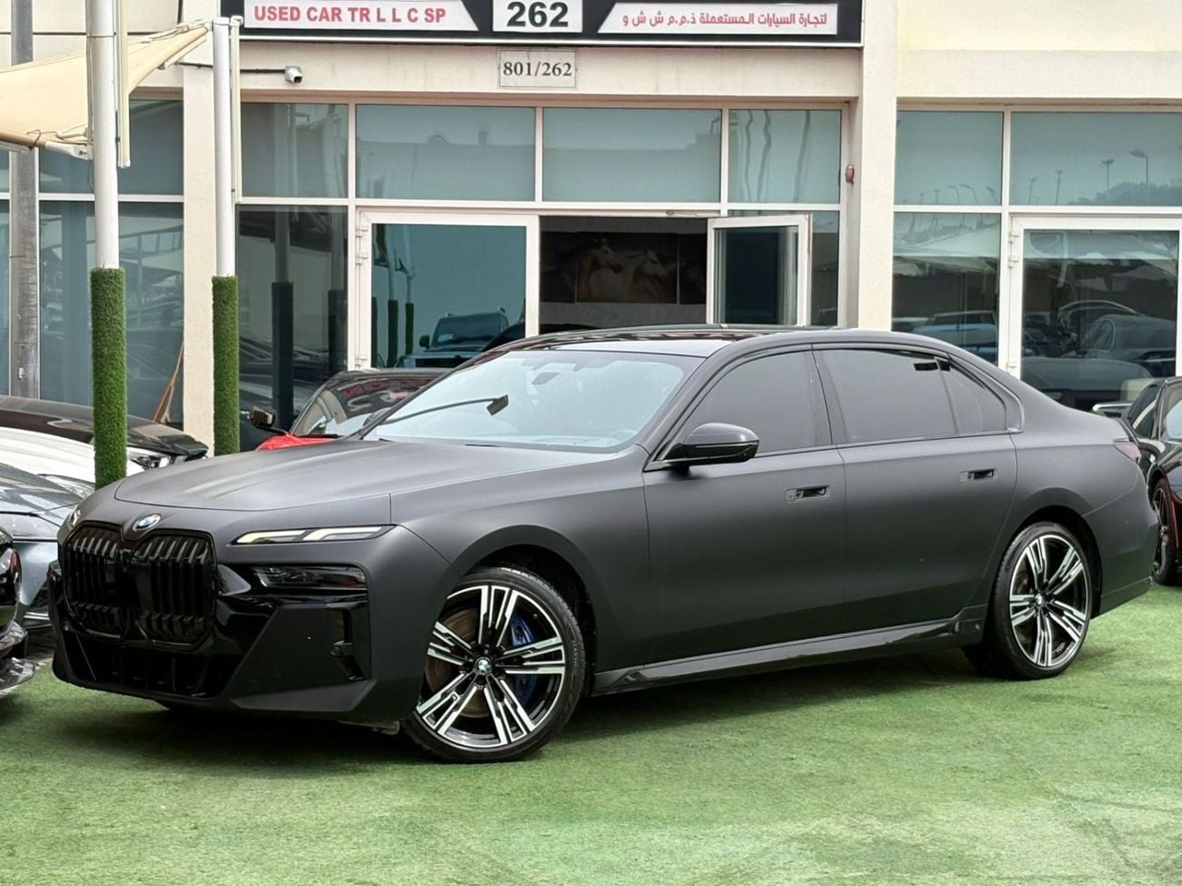 بي أم دبليو 760i xDRIVE M SPORT بي ام دبليو 760i X DRIVE  وارد VIP فل ابشن بحاله ممتازه بدون حوادث