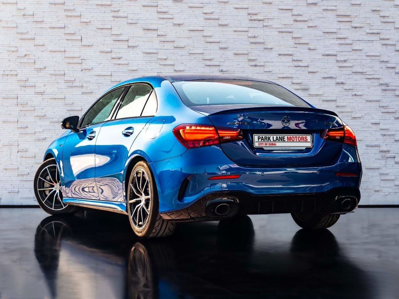 Mercedes-Benz A 35 AMG Std 2.0L