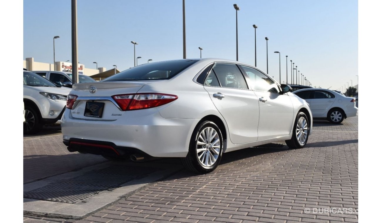 تويوتا كامري TOYOTA CAMRY LIMITED (WITH SERVICE HISTORY)