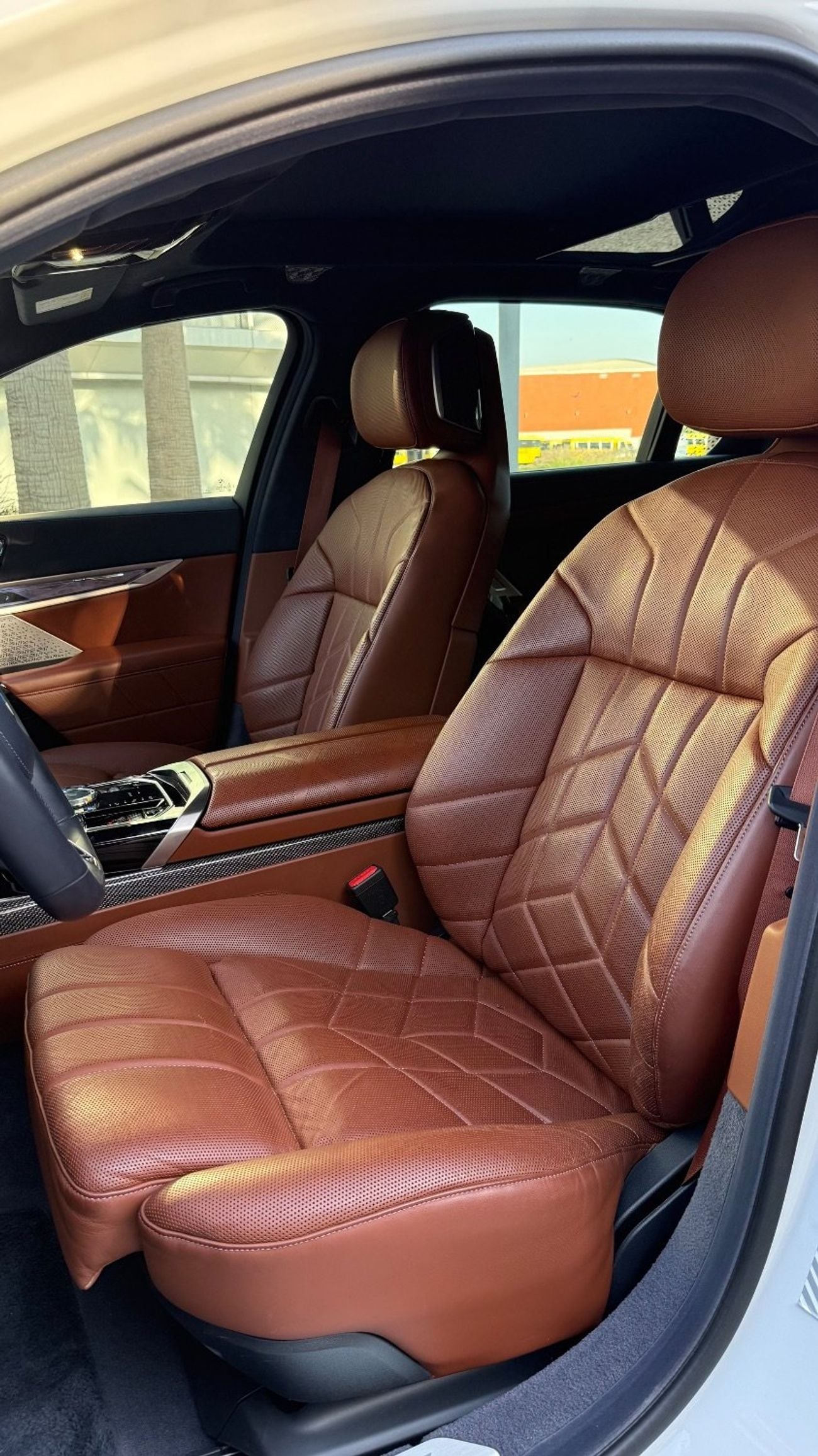 بي أم دبليو M760Li