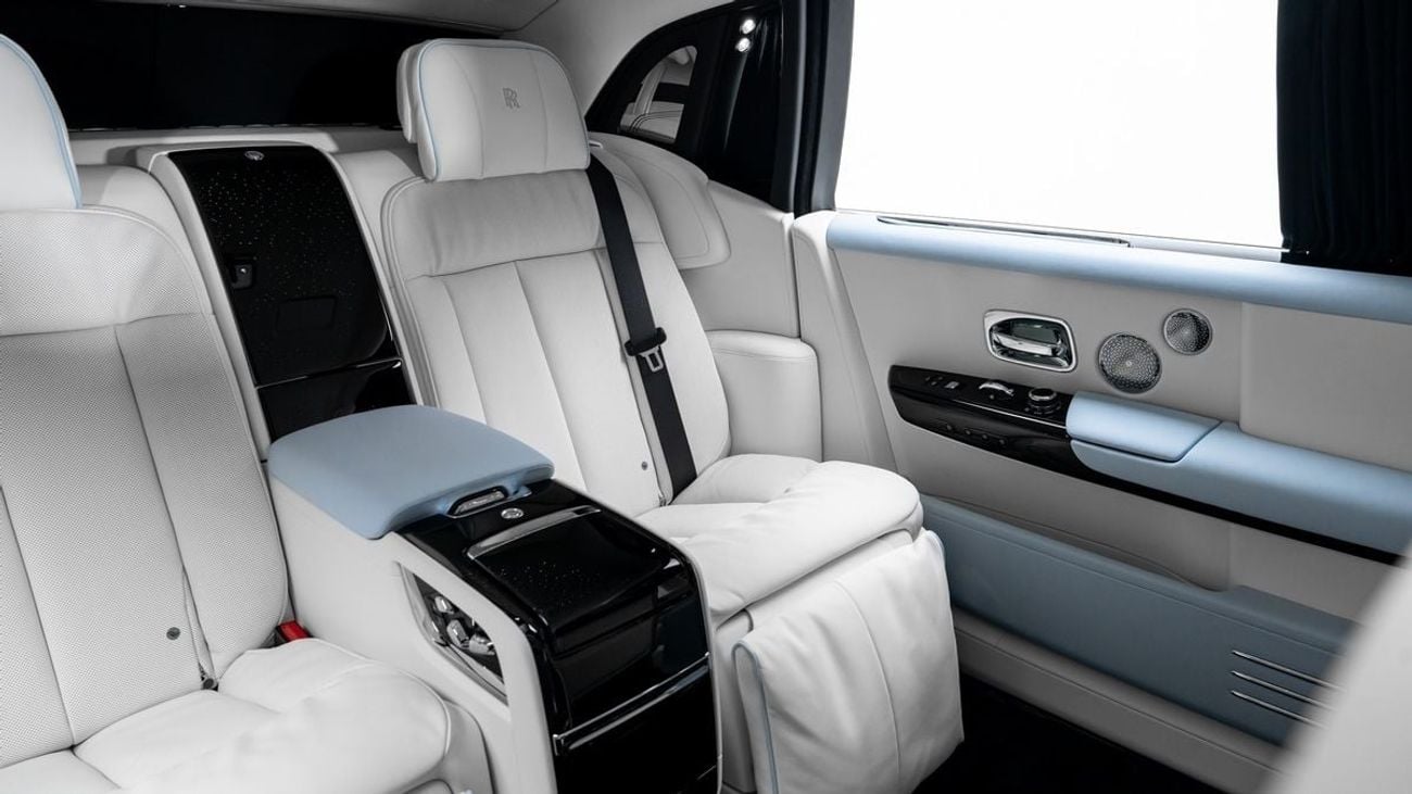 Rolls Royce Phantom EWB - 2026 - GCC Specs - Under Warranty and Service Contract