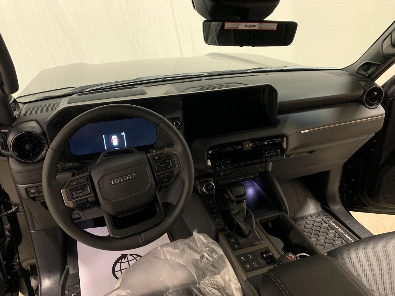 تويوتا برادو 26/26 PREMIUM HYBRID MAX