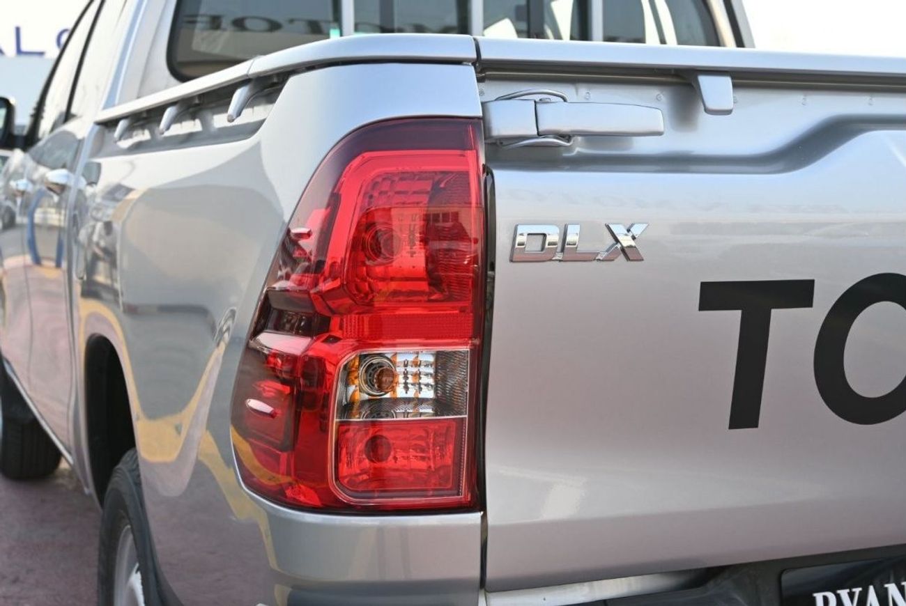 تويوتا هيلوكس Toyota Hilux 2.4L Diesel, Pickup, 4WD, 4Doors, M/T