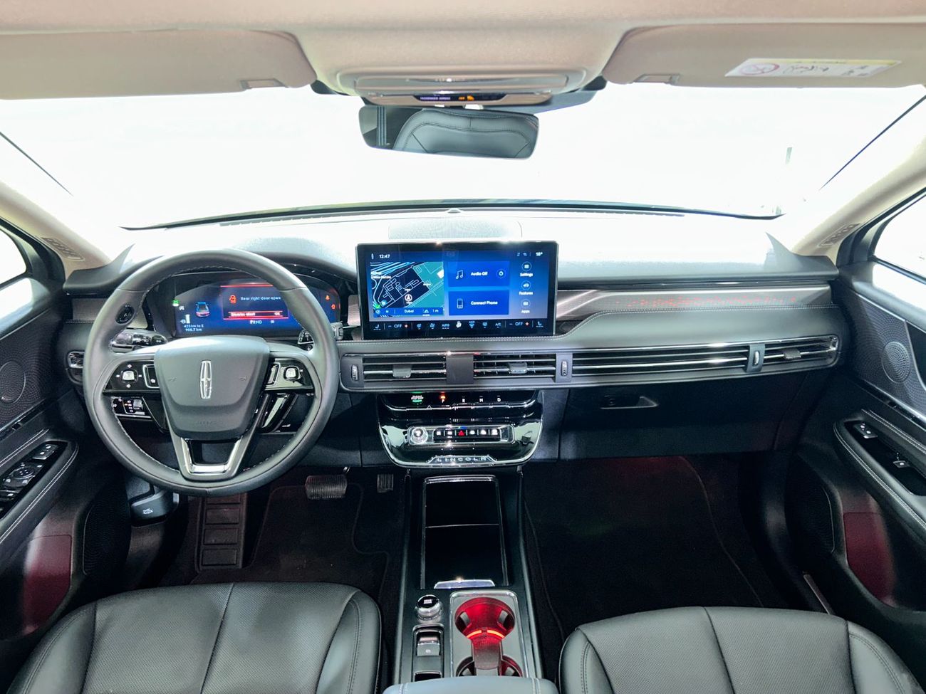 Lincoln Corsair RESERVE COR425/AL TAYER MOTORS/AL QOUZ SHOWROOM