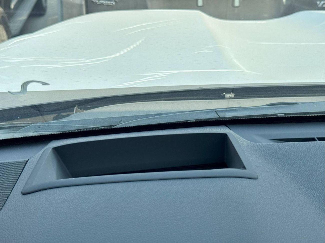 تويوتا لاند كروزر VX 3.3L