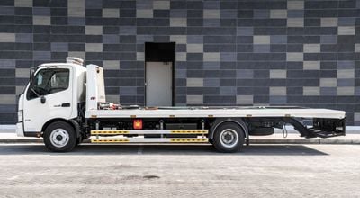 Hino 300 Recovery truck - Open
