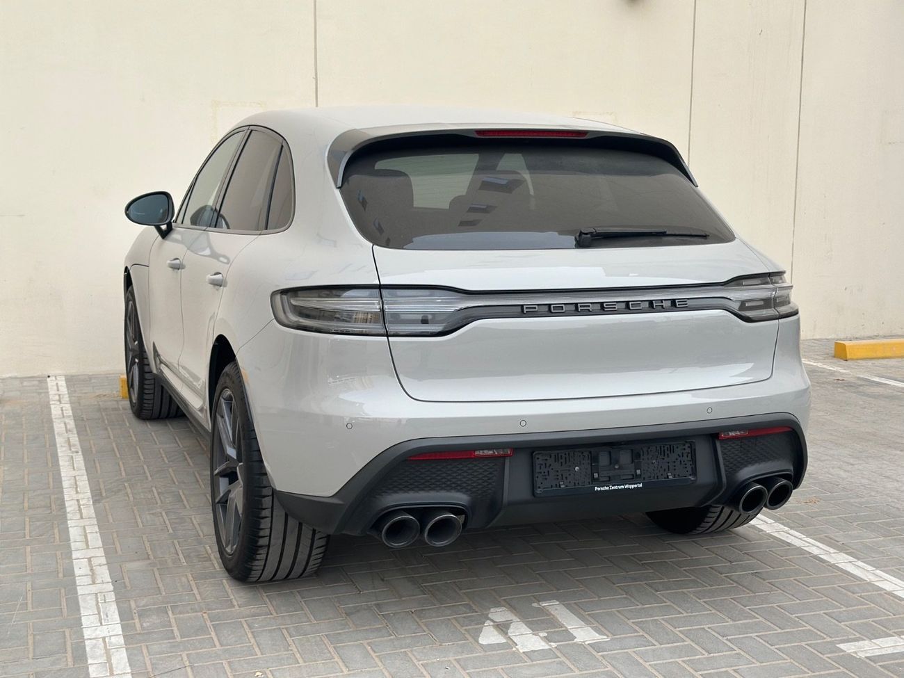 Porsche Macan Macan T | 2024 | 2.0L Turbo 265 HP | Like new | Perfect Condition