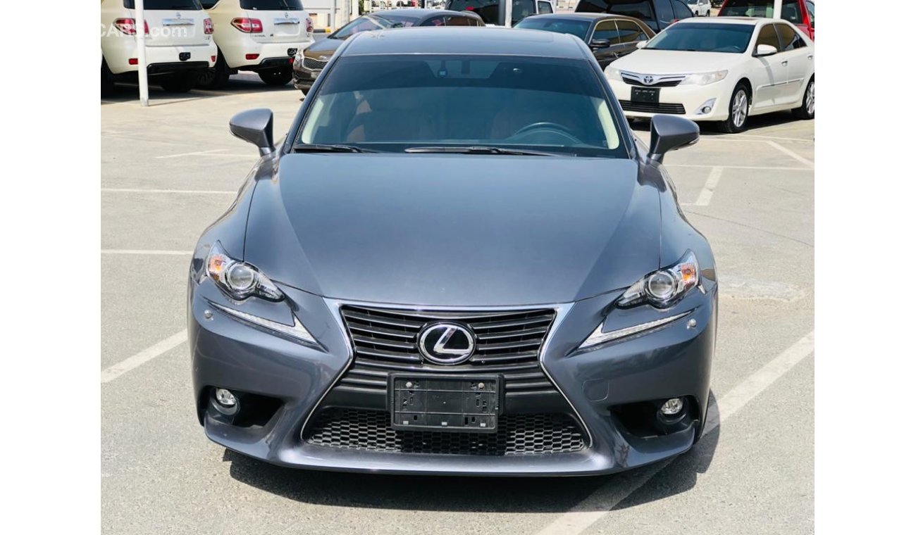 Lexus IS350 Lexus is 350 GCC full option perfect condition