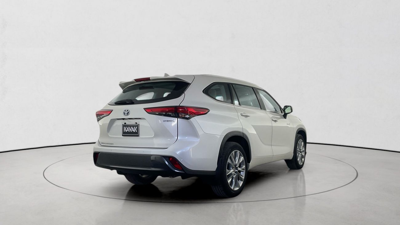 تويوتا هايلاندر VXR | شامل الضمان | 0 ﺪﻔﻋﺓ ﺃﻮﻟﻯ