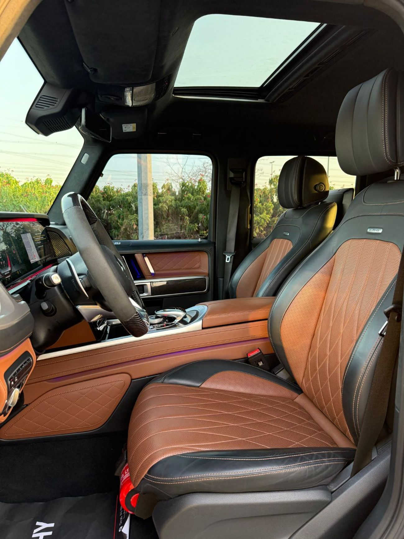 Mercedes-Benz G 63 AMG UNDER WARRANTY FROM GARGASH