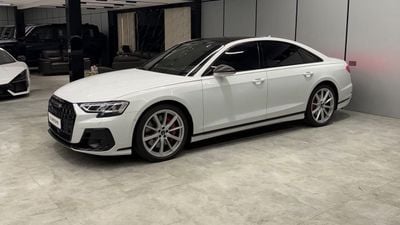 Audi S8 Black Edition Audi S8 Black Edition 2022 GCC specs | Warranty and service contract