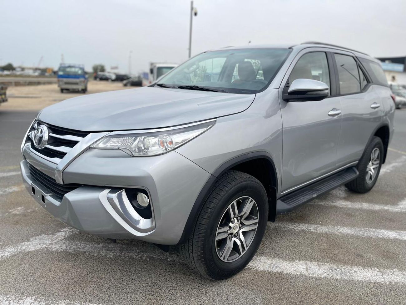 تويوتا فورتونر EXR 2.7L (160 HP)