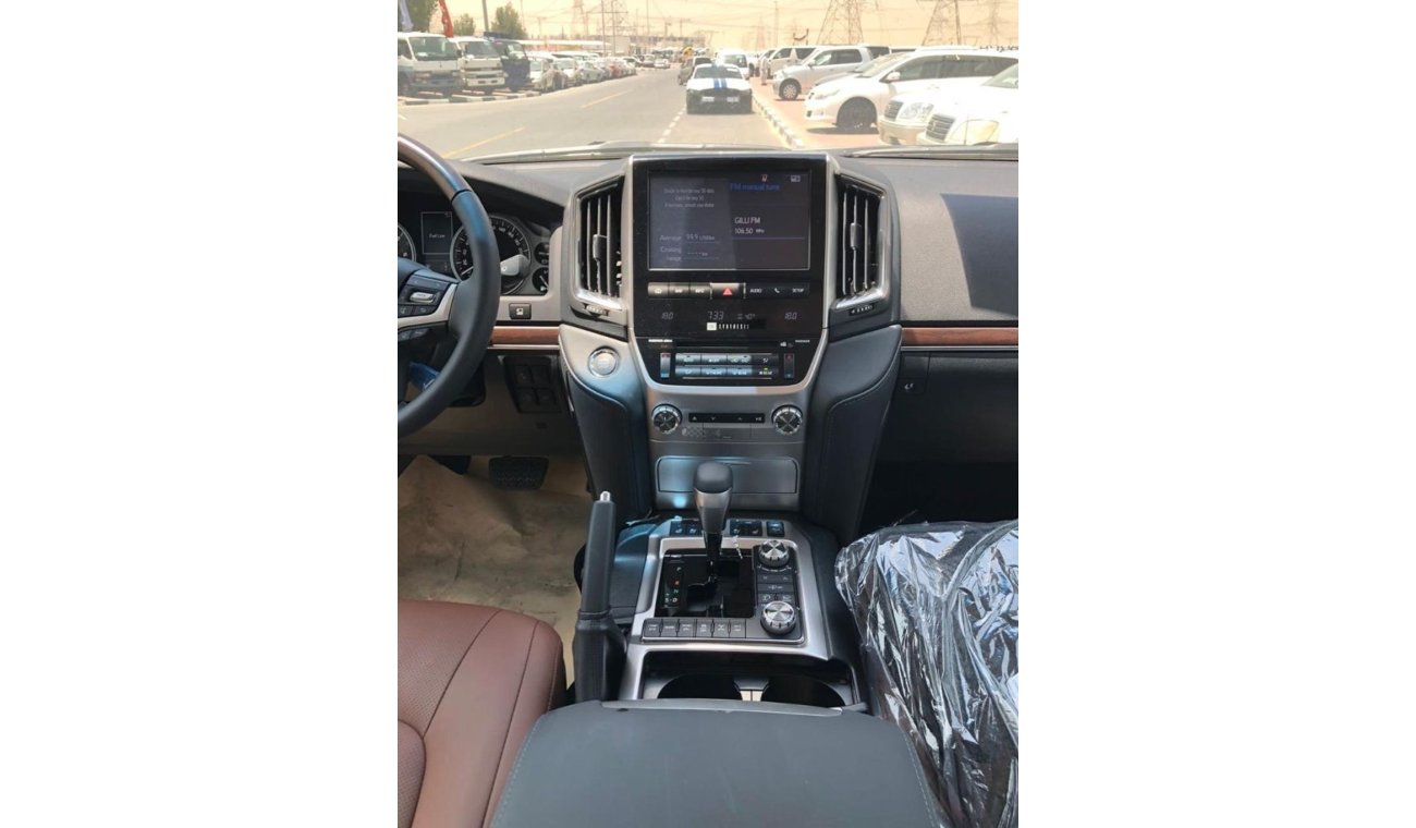 تويوتا لاند كروزر 2020 Toyota Land cruiser 4.6L Petrol Executive Lounge