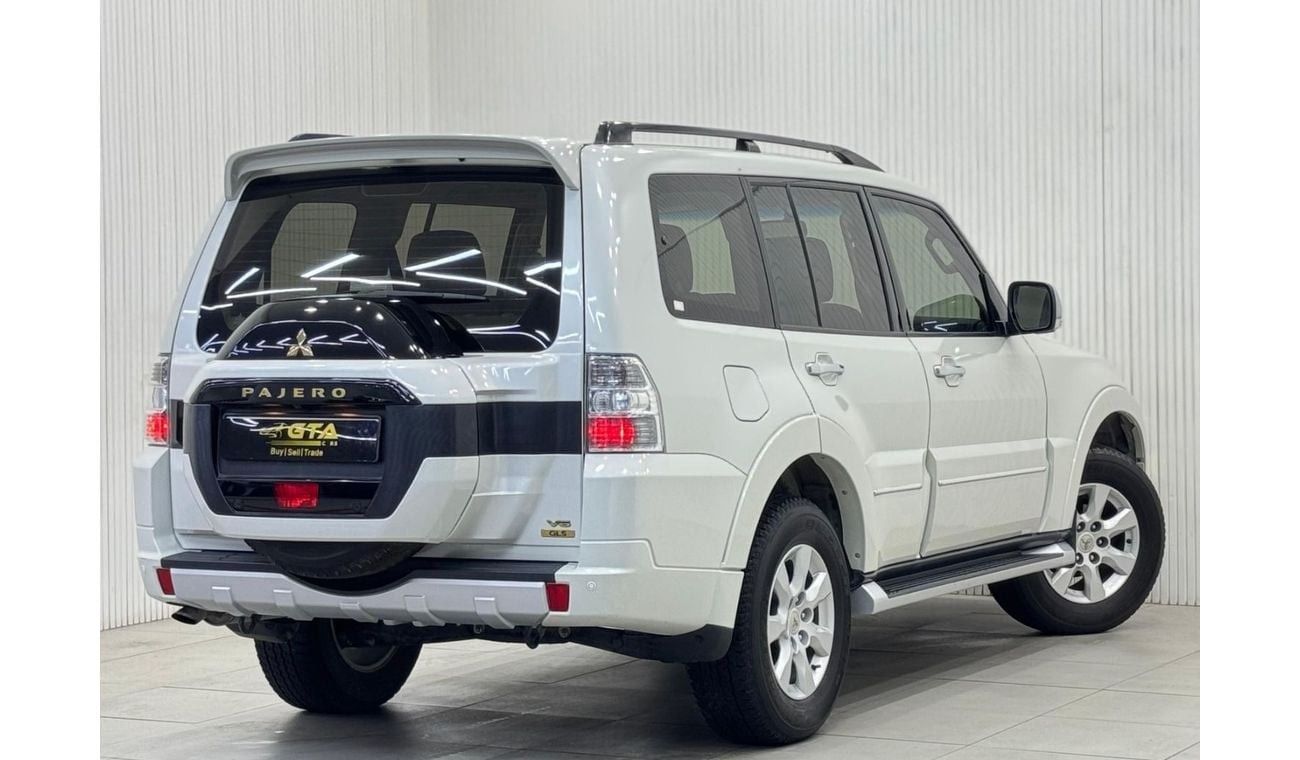 Mitsubishi Pajero GLS Mid 3.8L (243 HP) 2020 Mitsubishi Pajero GLS V6, Warranty, Full Mitsubishi Service History, Low