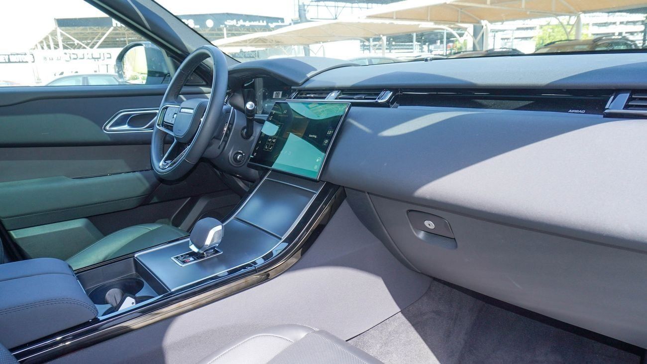 Land Rover Range Rover Velar DYNAMIC SE P250 2.0L (For Local registration plus 10%)