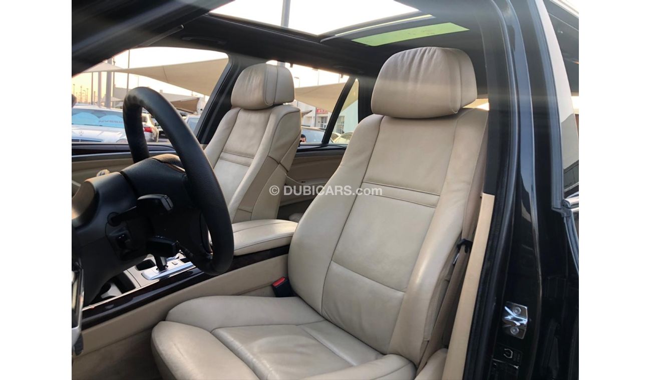 BMW X5 Bmw X5 model 2009GCC car prefect condition full option low mileage sun roof leather seats back camer