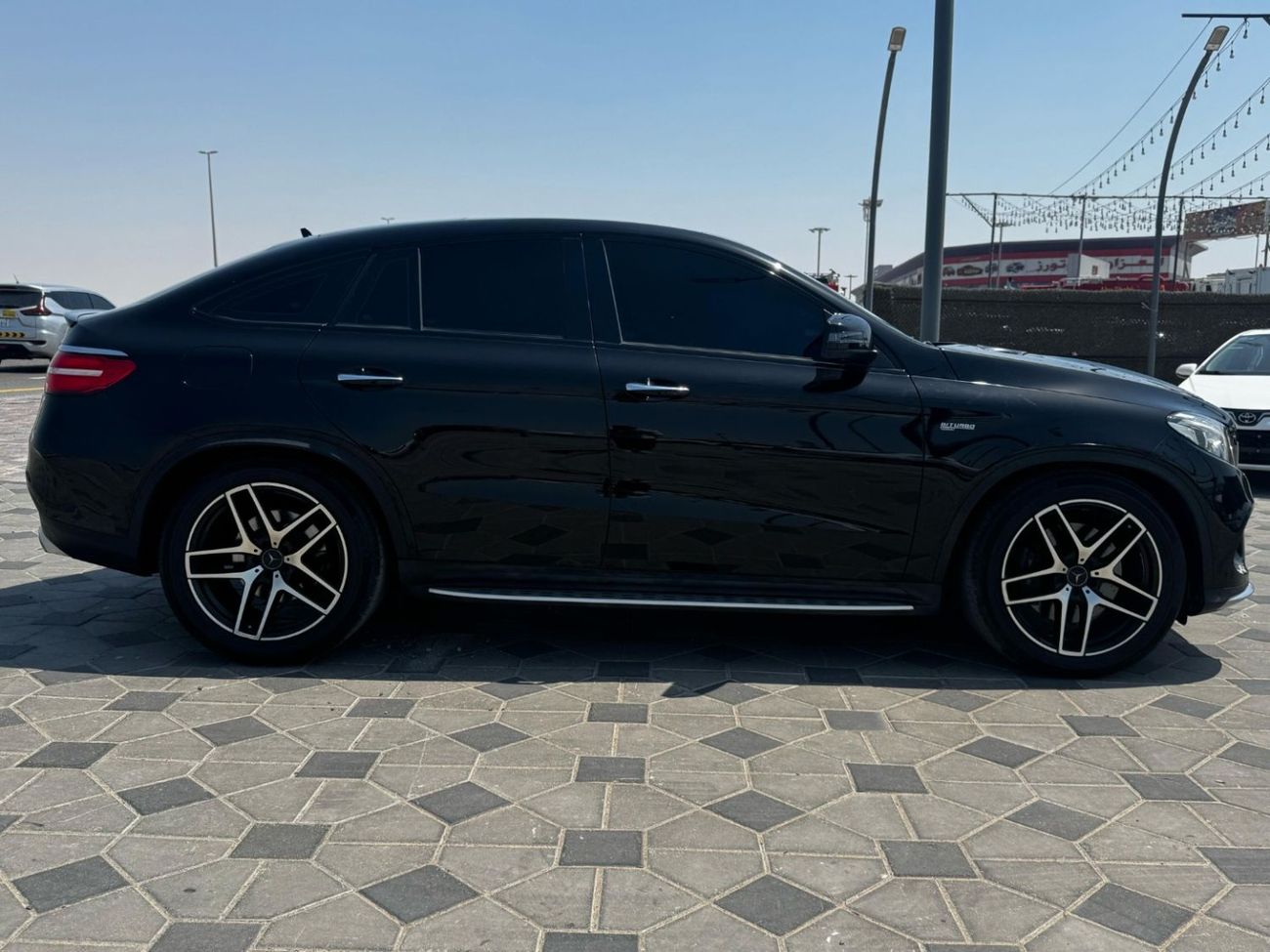 مرسيدس بنز GLE 43 AMG Std 3.0L