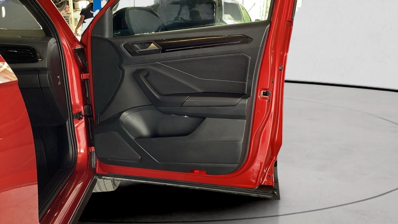 فولكس واجن T ROC 1.4 TSI STYLE | شامل الضمان | 0 ﺪﻔﻋﺓ ﺃﻮﻟﻯ