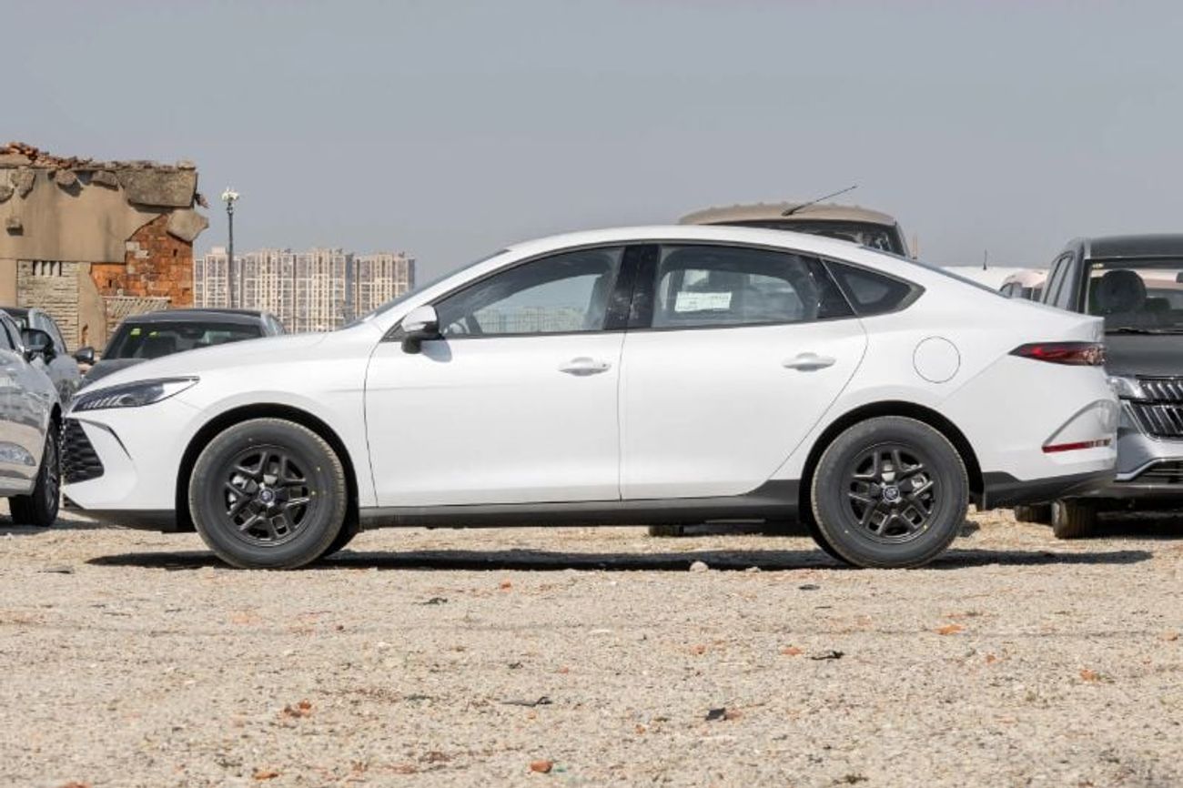 BYD QIN PLUS BYD QIN PLUS Intelligent Driving Edition DM-i 55KM Leading Edition