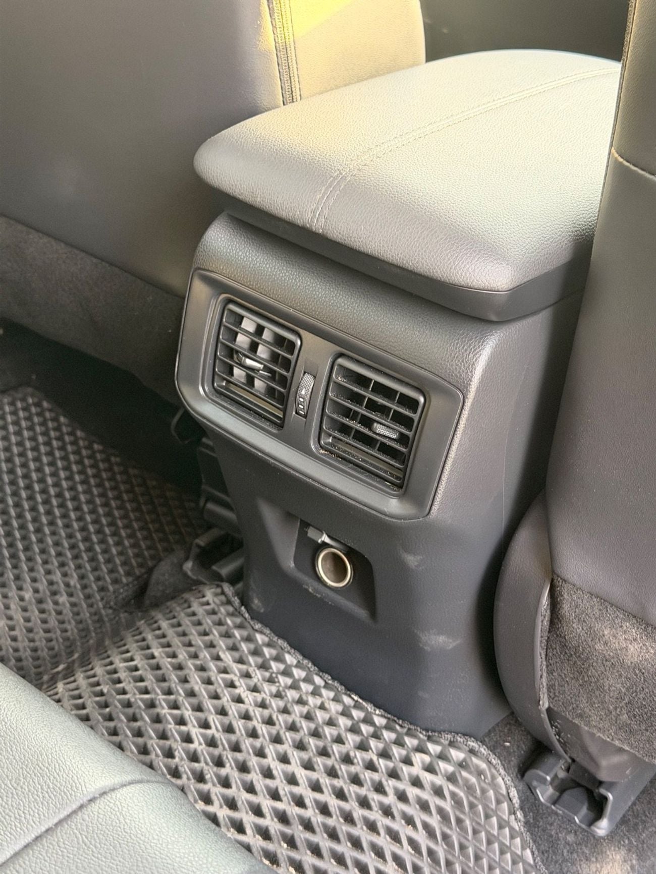 تويوتا راف ٤ Hybrid 2.0L Japan 360 Camera, full option 2024