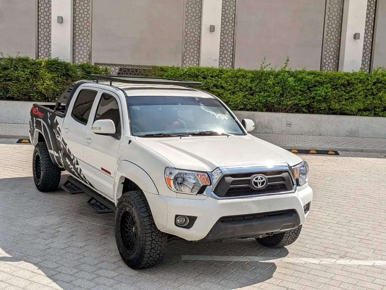 تويوتا تاكوما MODIFIED TRD 4X4 4DOORS IN EXCELLENT CONDITION