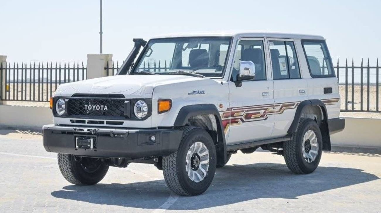 Toyota Land Cruiser 70 TOYOTA LC76 HARD TOP 5door 4.0L PETROL AT MY2025