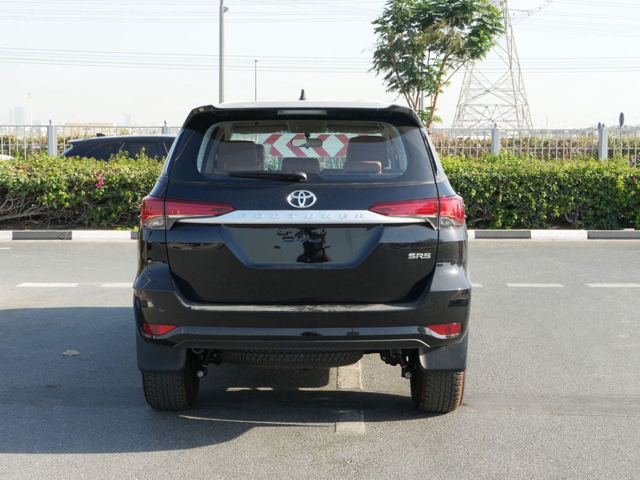 تويوتا فورتونر 2026 TOYOTA FORTUNER 2.7L E1 BASIC 4X4 PETROL AT GCC BRAND NEW 0KM