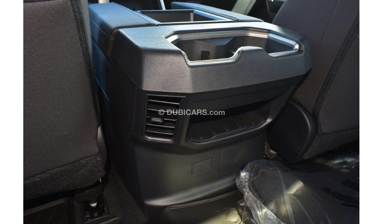 Toyota Tundra Crew Max SR5