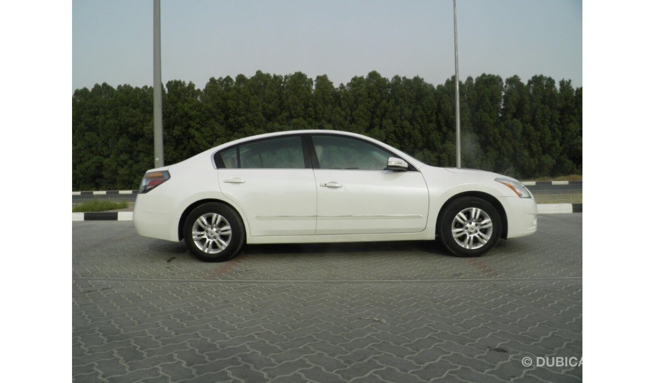 Nissan Altima 2012 V4