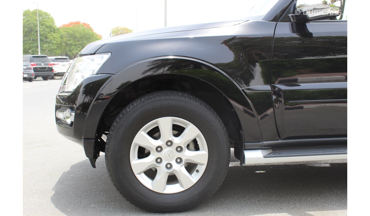 Mitsubishi Pajero 3.5 L Fully Loaded GCC SPECS