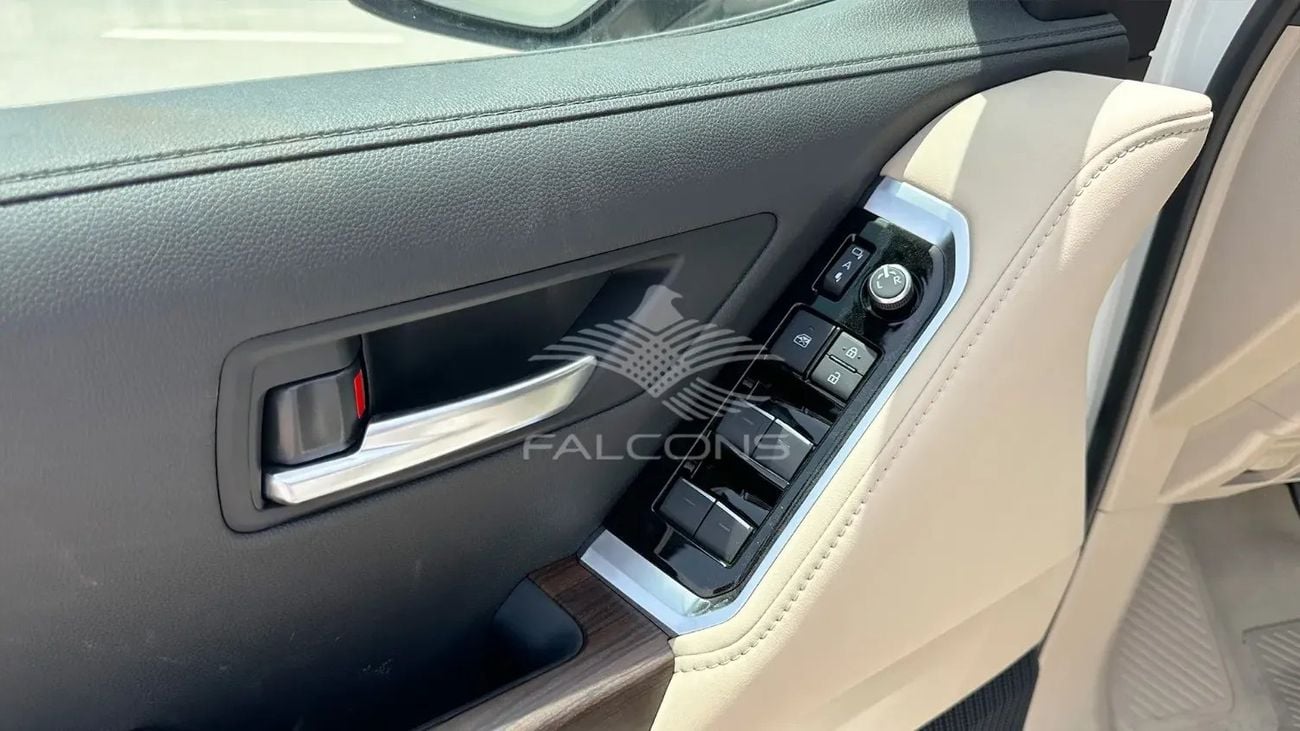 تويوتا لاند كروزر Toyota LC300 4.0L GXR