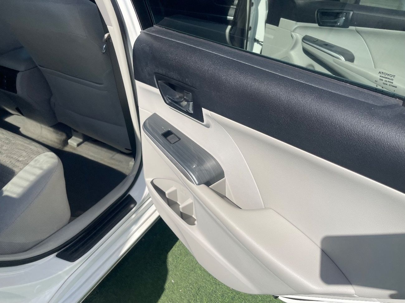 تويوتا كامري اعلي فئة هايبرد