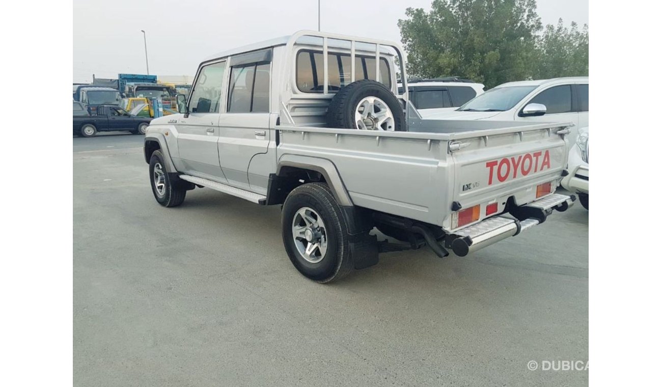 Toyota Land Cruiser Pick Up