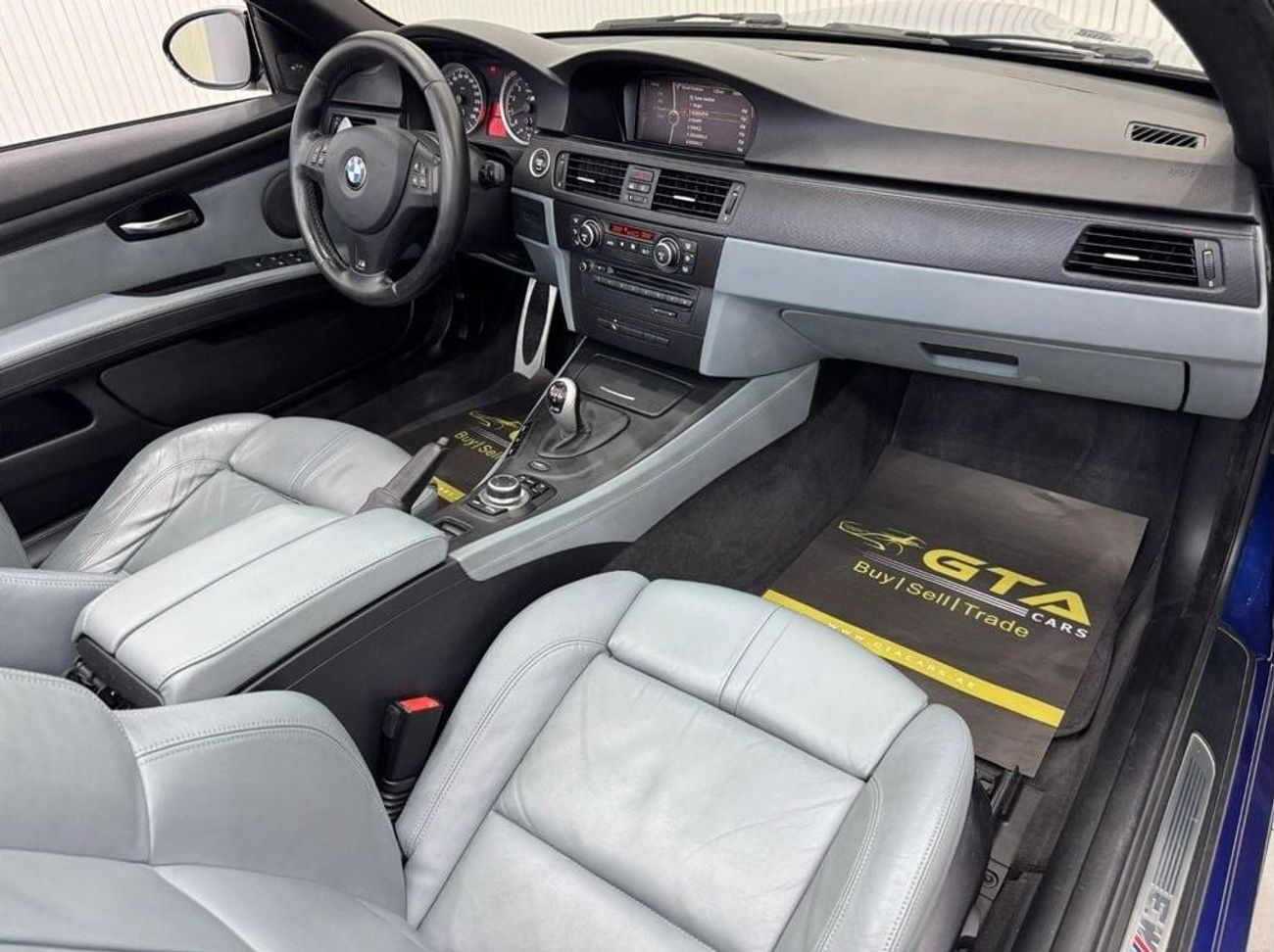 بي أم دبليو M3 2011 BMW M3 Convertible E93 (Lemans Blue Color), Full Service History, Excellent Condition, GCC