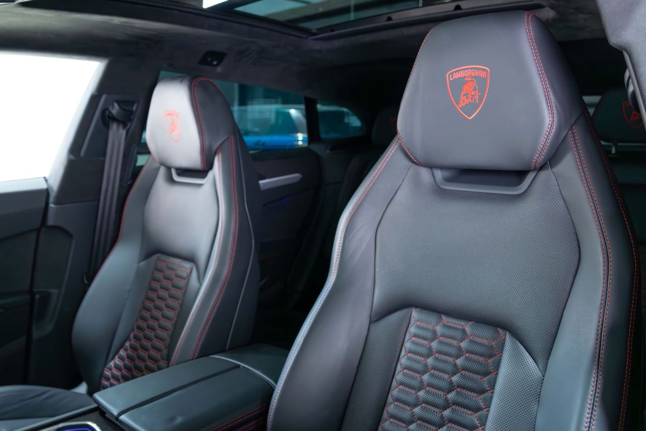 Lamborghini Urus STD 4.0T V8 Full Service History-Carbon Fiber Exterior And Interior Trim