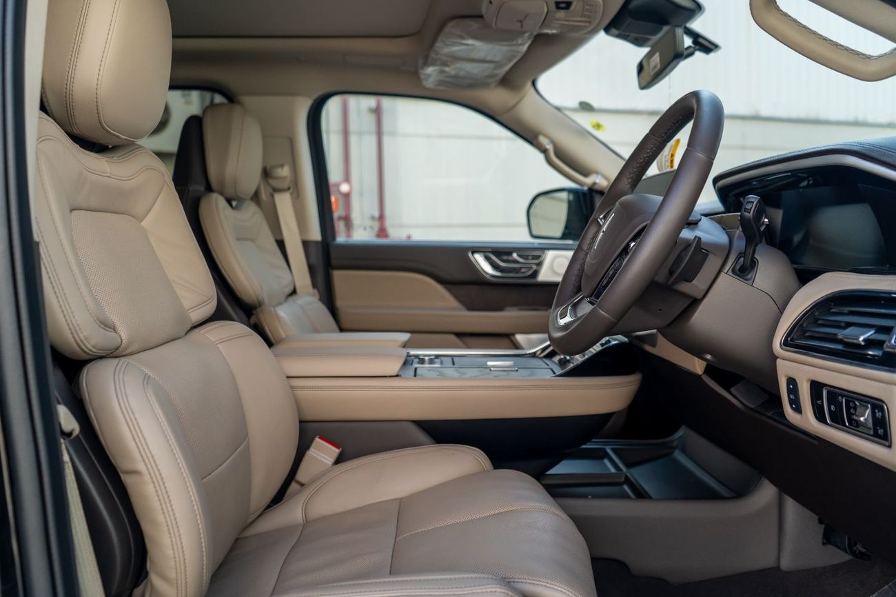 Lincoln Navigator Presidential 3.5L IN RHD (RIHGT HAND DRIVE )