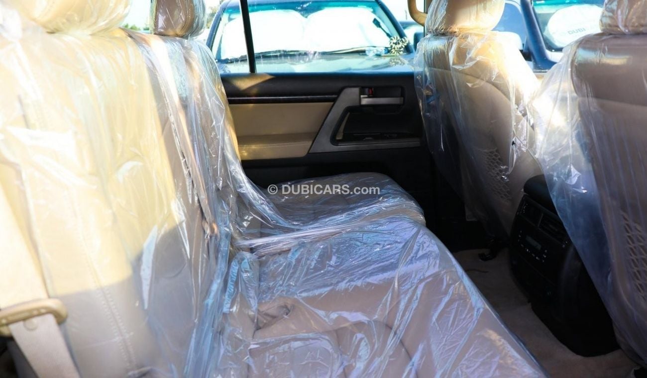 Toyota Land Cruiser SAHARA v8