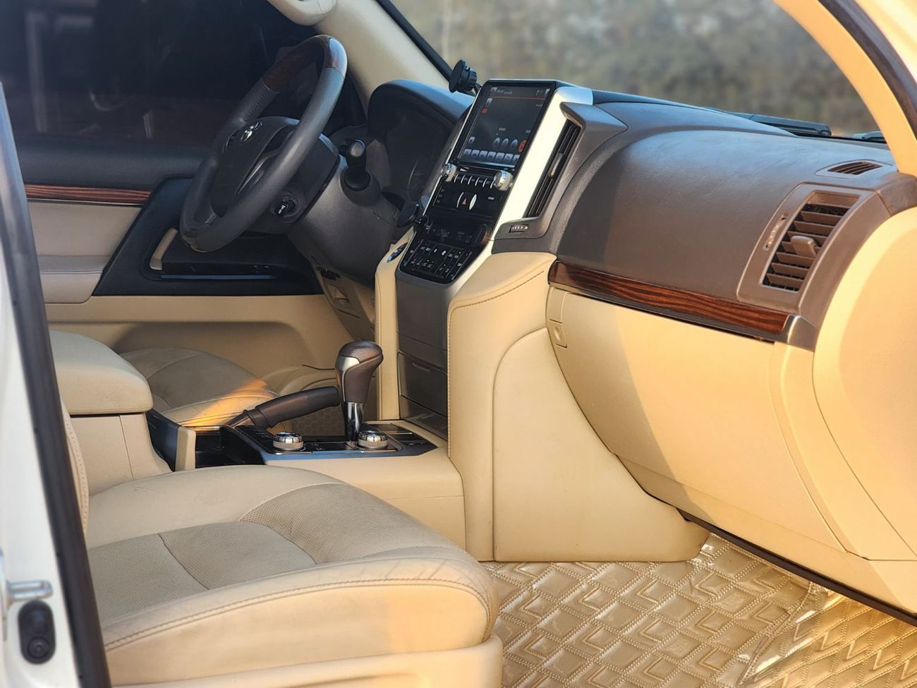 تويوتا لاند كروزر GX.R V8