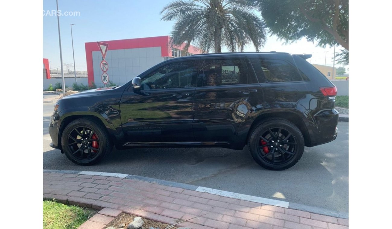 جيب جراند شيروكي JEEP GRAND CHEROKEE SRT 6.4L