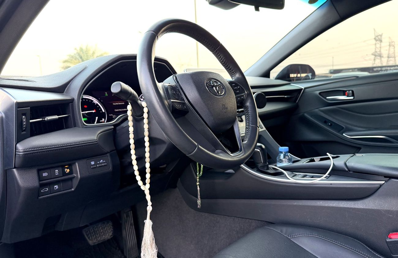 تويوتا افالون Hybrid 2021