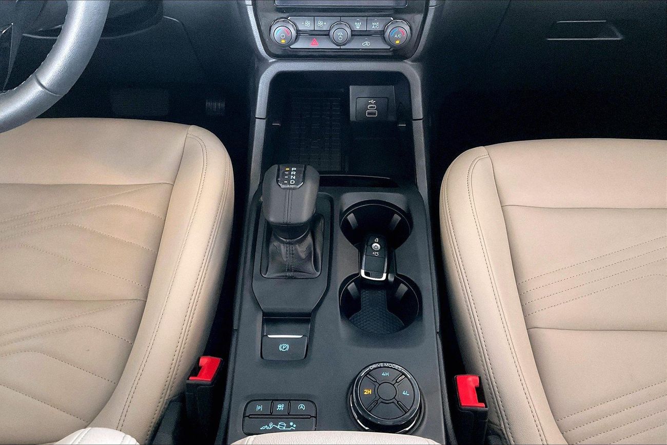 فورد ايفرست XLT | شامل الضمان | 0 ﺪﻔﻋﺓ ﺃﻮﻟﻯ