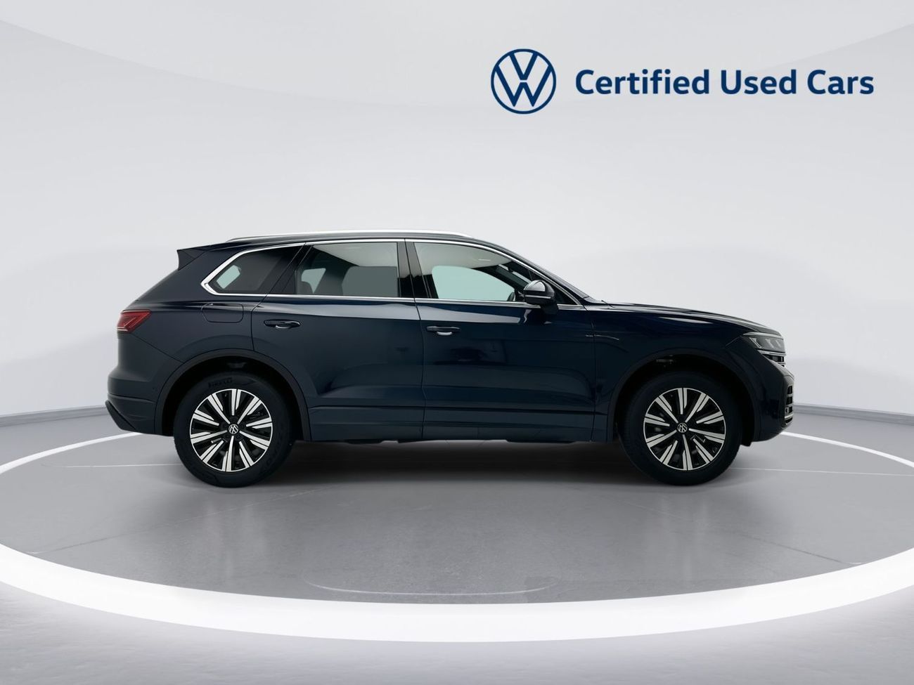 Volkswagen Touareg 3.0T TL (340 HP) Touareg Elegance + Tirano (Ref#21179) / WAS 229,900 AED - NOW 199,900 AED
