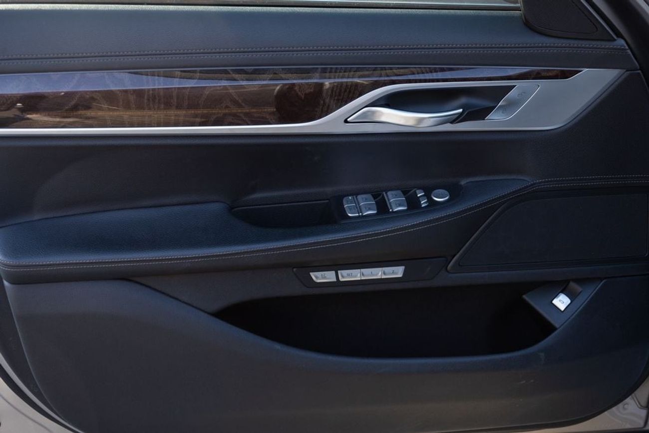 BMW 740Li Exlusive G12