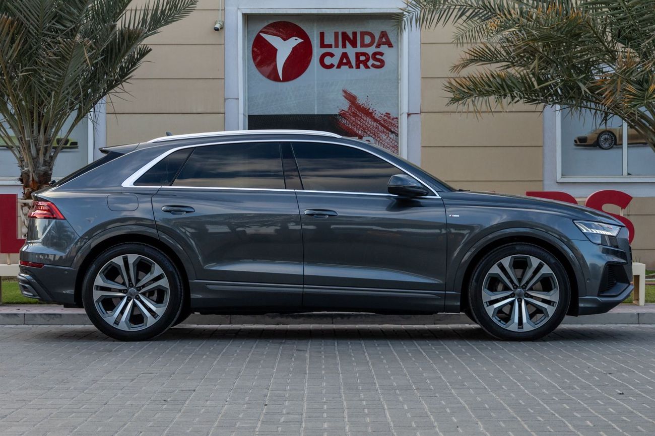 Audi Q8 55 TFSI quattro S-Line 3.0L (340 HP) Audi Q8 55TFSI Quattro S-Line 2019 GCC under Warranty with Flex