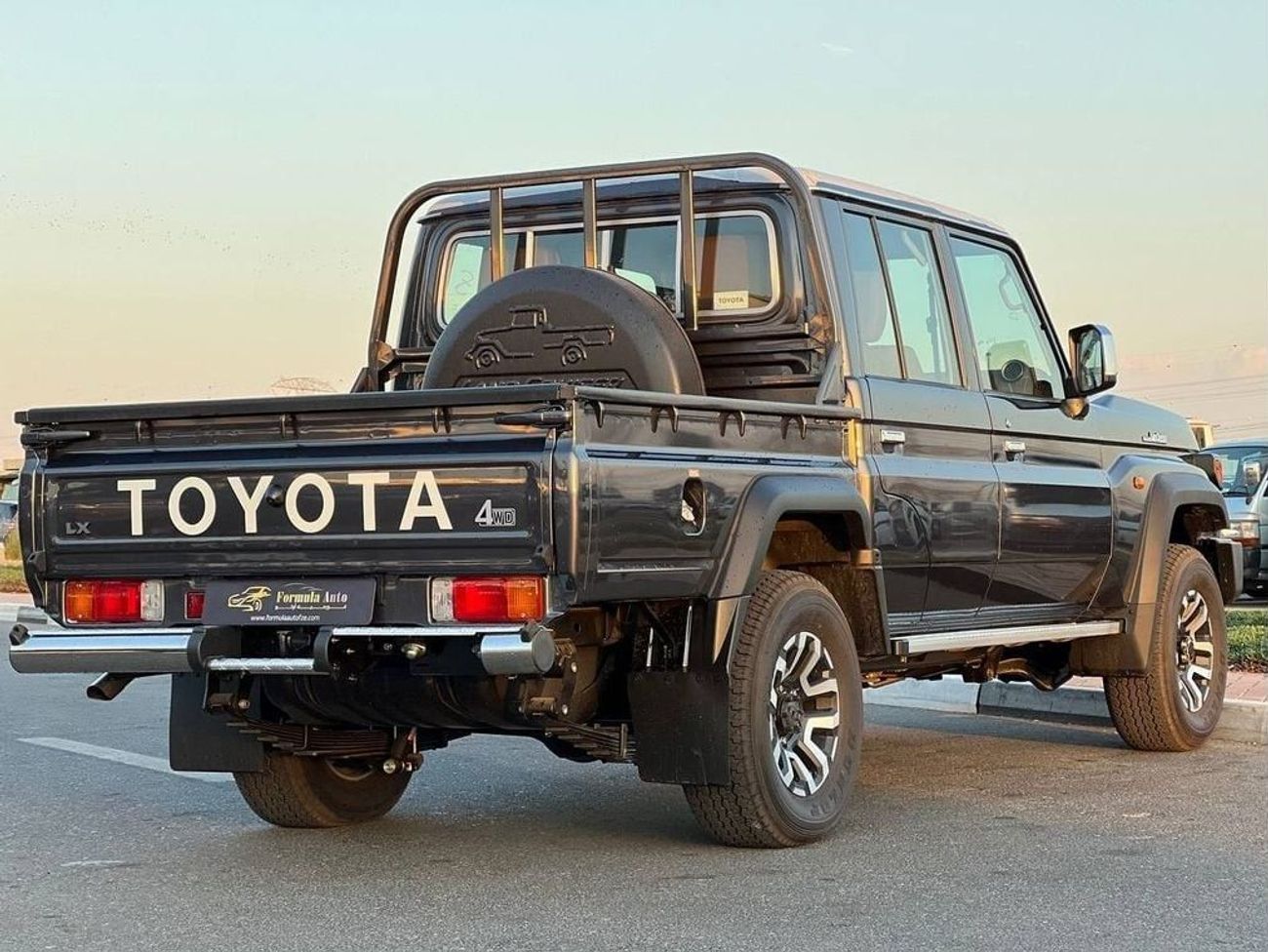 Toyota Land Cruiser Pick Up LC79 D/C 2.8L DSL A/T  // 2024 // FULL OPTION WITH RADAR , LED LIGHT , DVD & BACK CAMERA // SPECIAL