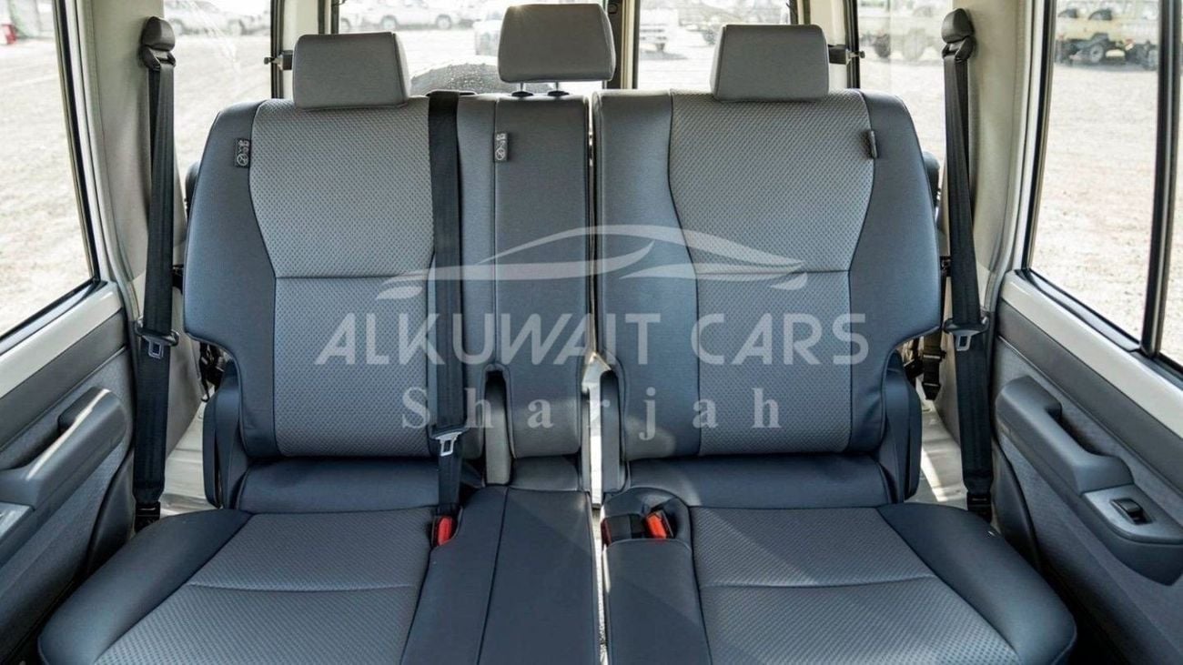 Toyota Land Cruiser 70 Land Cruiser Hard Top LC76 4.2D MT 5door MY2024